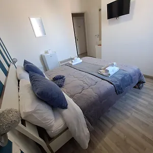 https://bedroom-la-stazione.sicilyhotelsitaly.net
